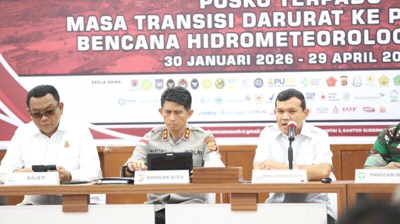 Kapolda Aceh Irjen Pol. Drs. Marzuki Ali Basyah, M.,menghadiri rapat koordinasi bersama Forum Koordinasi Pimpinan Daerah (Forkopimda) Aceh, Rabu (04/03/2026) di Ruang Rapat Potda I Lantai 3 Kantor Gubernur Aceh. Foto: Humas Polda Aceh.