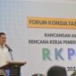 Sekretaris Daerah Aceh, M. Nasir, S.IP, M. SI membuka forum Konsultasi Publik Rancangan  Awal rencana kerja Pemerintah Aceh Tahun 2027 di Aula Hotel Grand Nanggroe Aceh, Banda Aceh, (08/04/2026).