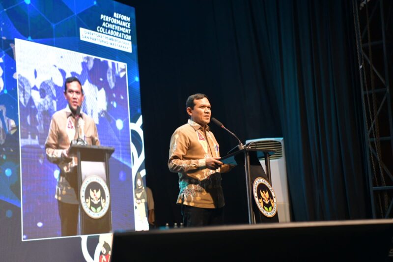 Wakil Gubernur Aceh, Fadlullah, SE menghadiri Rapat koordinasi Sinergi Ekonomi Kerakyatan bersama badan gizi Nasional digedung taman budaya, Banda Aceh, kamis,(16/04/2026).