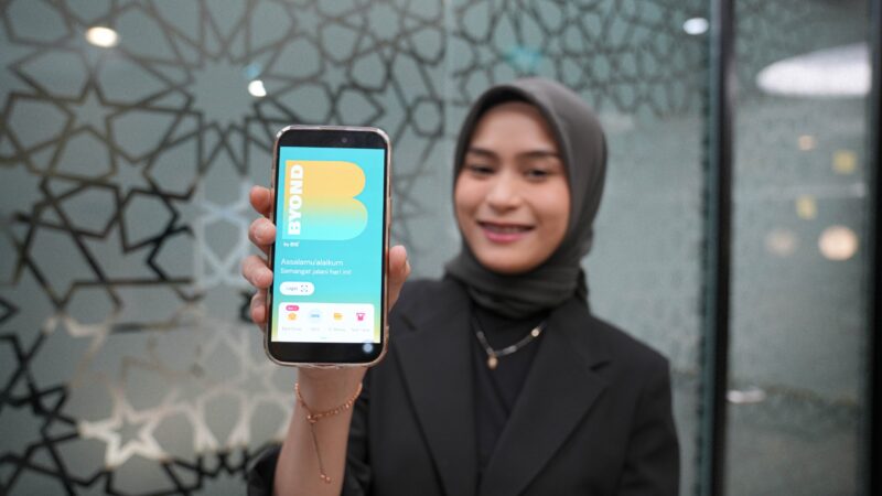 Aplikasi BYOND by BSI di ponsel sebagai layanan digital yang memudahkan akses investasi emas secara praktis dan real-time.Foto:Ist
