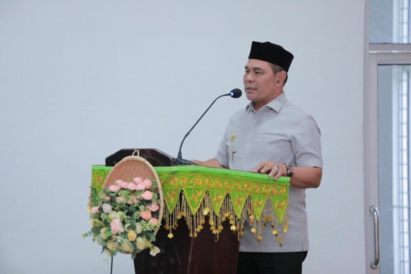 Bupati Aceh Besar H Muharram Idris saat menyampaikan sambutan pada acara launching Galeri Kebudayaan Aceh, di Gedung Dekranasda Aceh Besar, Sabtu (02/05/2026).