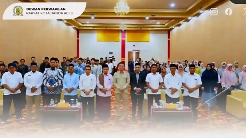 Ketua DPRK Banda Aceh, Irwansyah ST, saat menghadiri dan menjadi pemateri pada Pelatihan Dakwah Digital Melalui Konten Kreatif bagi Remaja Masjid se-Kota Banda Aceh di Hotel Amel Convention Hall, Banda Aceh, Rabu (15/7/2026).Foto:(Humas DPRK Banda Aceh)