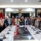 Menteri Koordinator Bidang Hukum, Hak Asasi Manusia, Imigrasi, dan Pemasyarakatan (Menko Kumham Imipas) Yusril Ihza Mahendra menerima audiensi Dewan Perwakilan Rakyat Aceh (DPRA) di Ruang Rapat Menko, Kamis (16/7/2026).