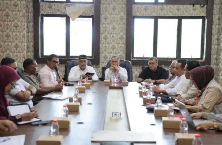 Tim kajian Wali Nanggroe Aceh dialog bersama Pemerintah Kota Subulussalam yang berlangsung di Kantor Wali Kota Subulussalam, Jumat (31/7/2026). Foto:(Humas Waly Nanggroe)